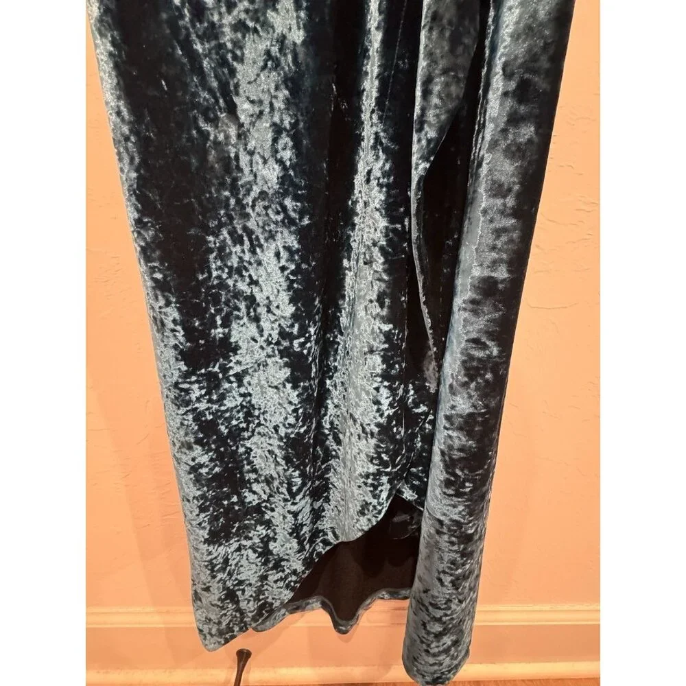 BCBG Maxazria Crushed Velvet Long Sleeve Wrap Dress Blue Size Medium - Picture 4 of 12